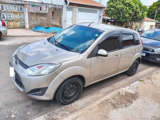 FORD FIESTA 1.0 ROCAM SE 8V FLEX 4P MANUAL